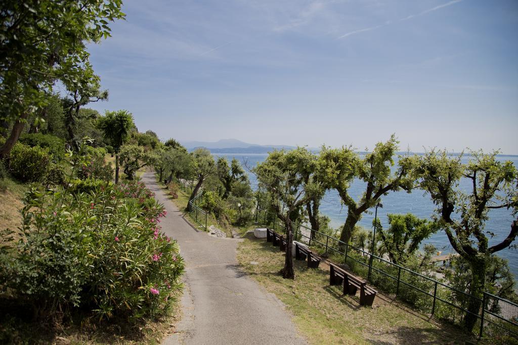 Sereno Camping Holiday Moniga del Garda 外观 照片